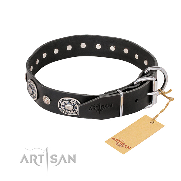 Top notch leather dog collar created for easy wearing