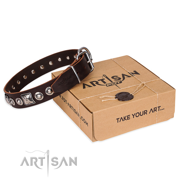 Natural genuine leather dog collar made of flexible material with corrosion proof D-ring
