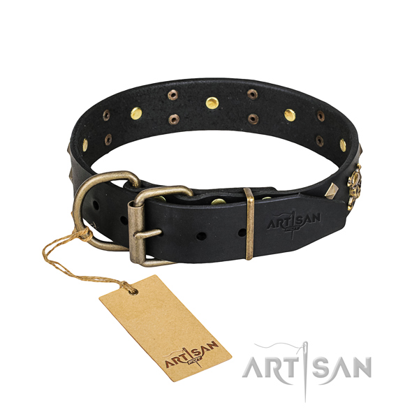 Leather dog collar with smoothed edges for convenient strolling